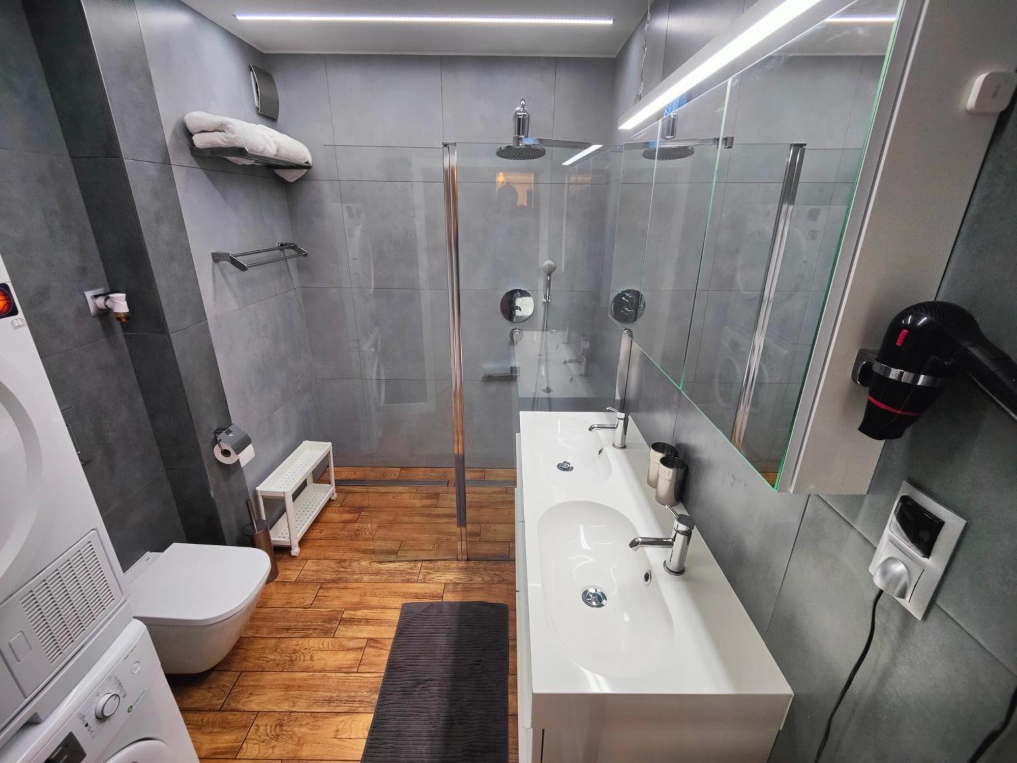 City Hall Bliss Suite - Premium Apartament Z Balkonem I Widokiem Na Ratusz Колобжег Екстериор снимка